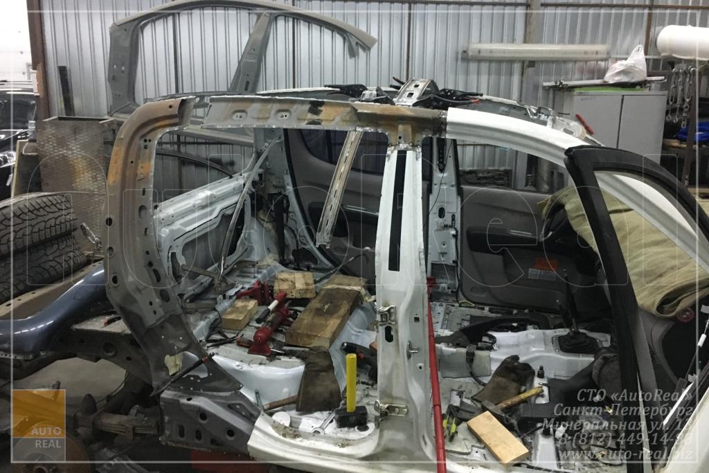 покраска авто Кузовной ремонт Mitsibishi L200 с нанесением покрытия Raptor в СПБ