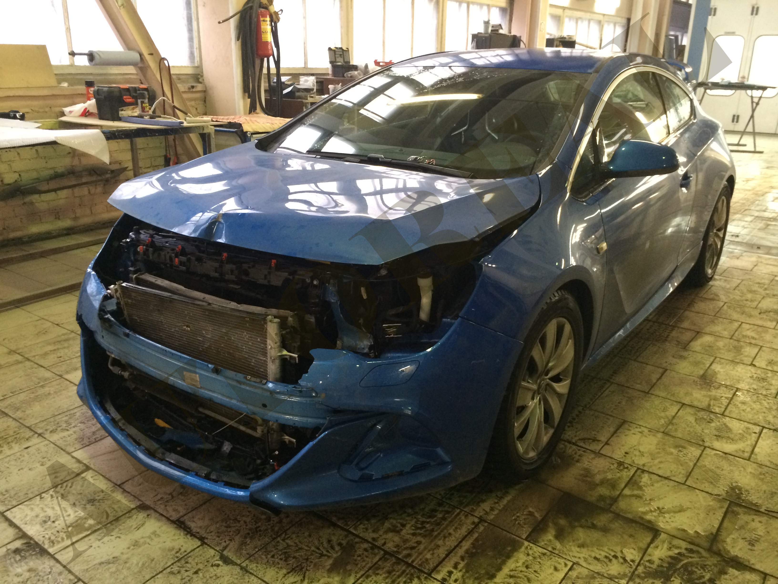 покраска авто Opel Astra OPC в СПБ